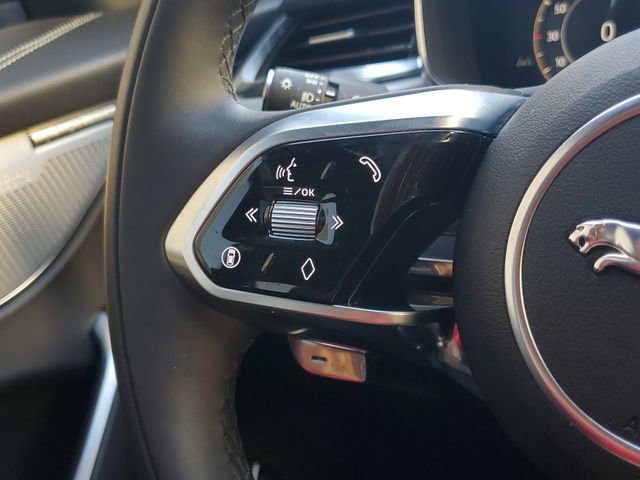 Used 2025 Jaguar F-PACE R-Dynamic S AWD/4WD image 19