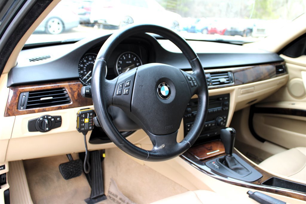 Used 2006 BMW 325xi Sedan image 21