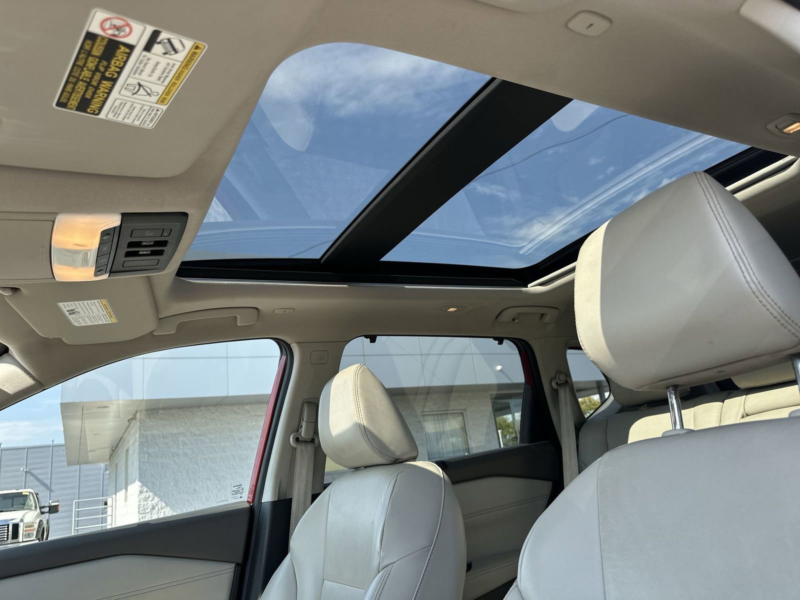 Used 2022 Nissan Rogue SL w/ SL Premium Package image 26