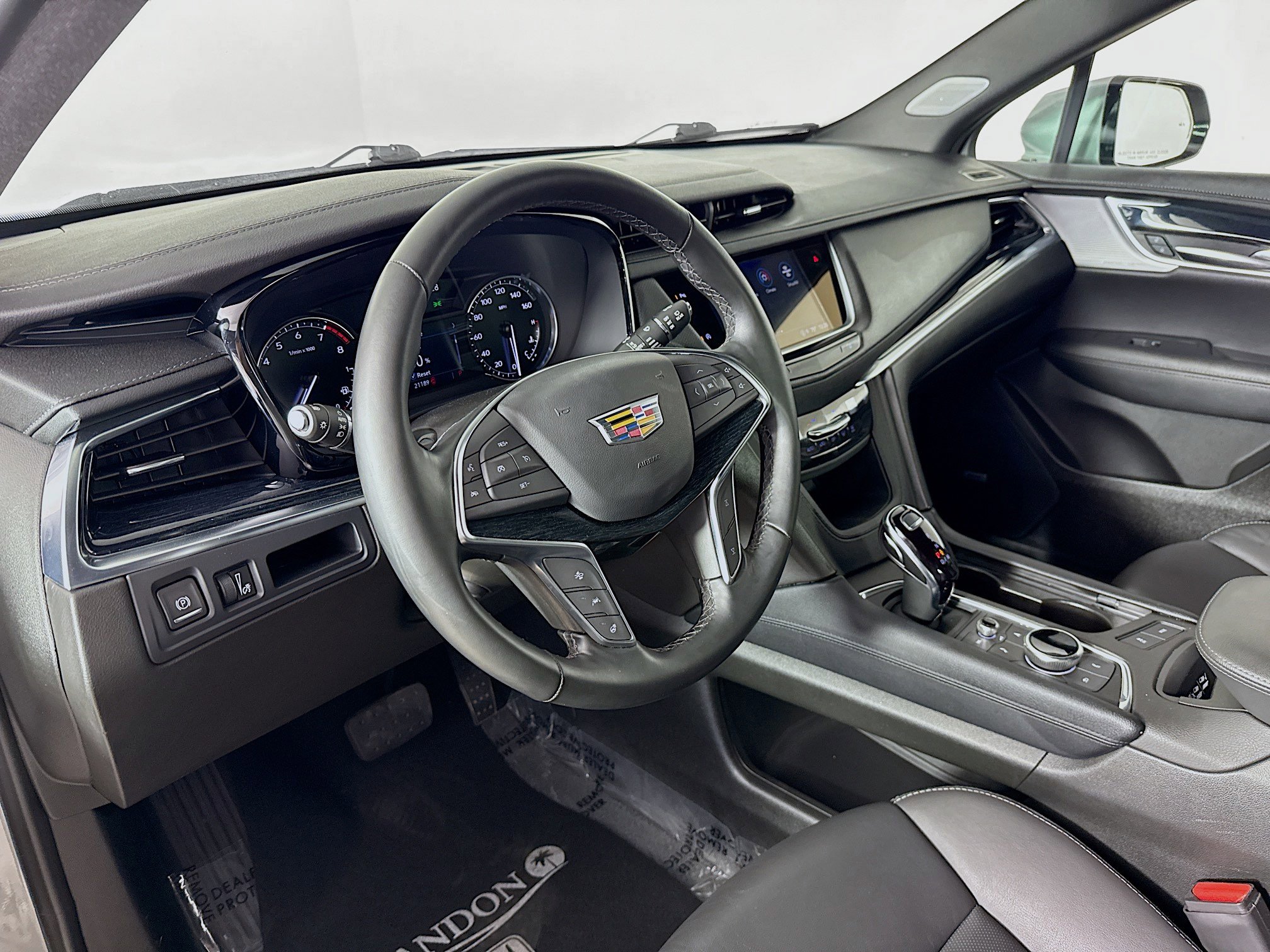 Used 2025 Cadillac XT5 Premium Luxury image 8