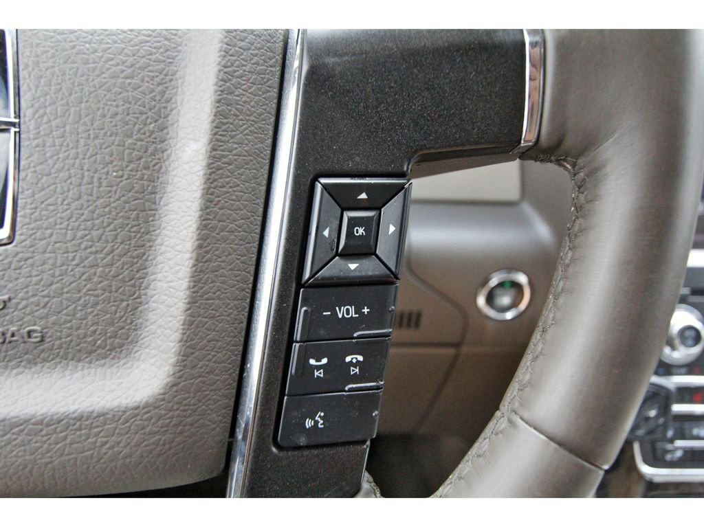 Used 2015 Lincoln Navigator 2WD image 15