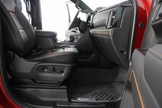 Used 2025 GMC Sierra 1500 AT4 w/ AT4 Premium Package image 26
