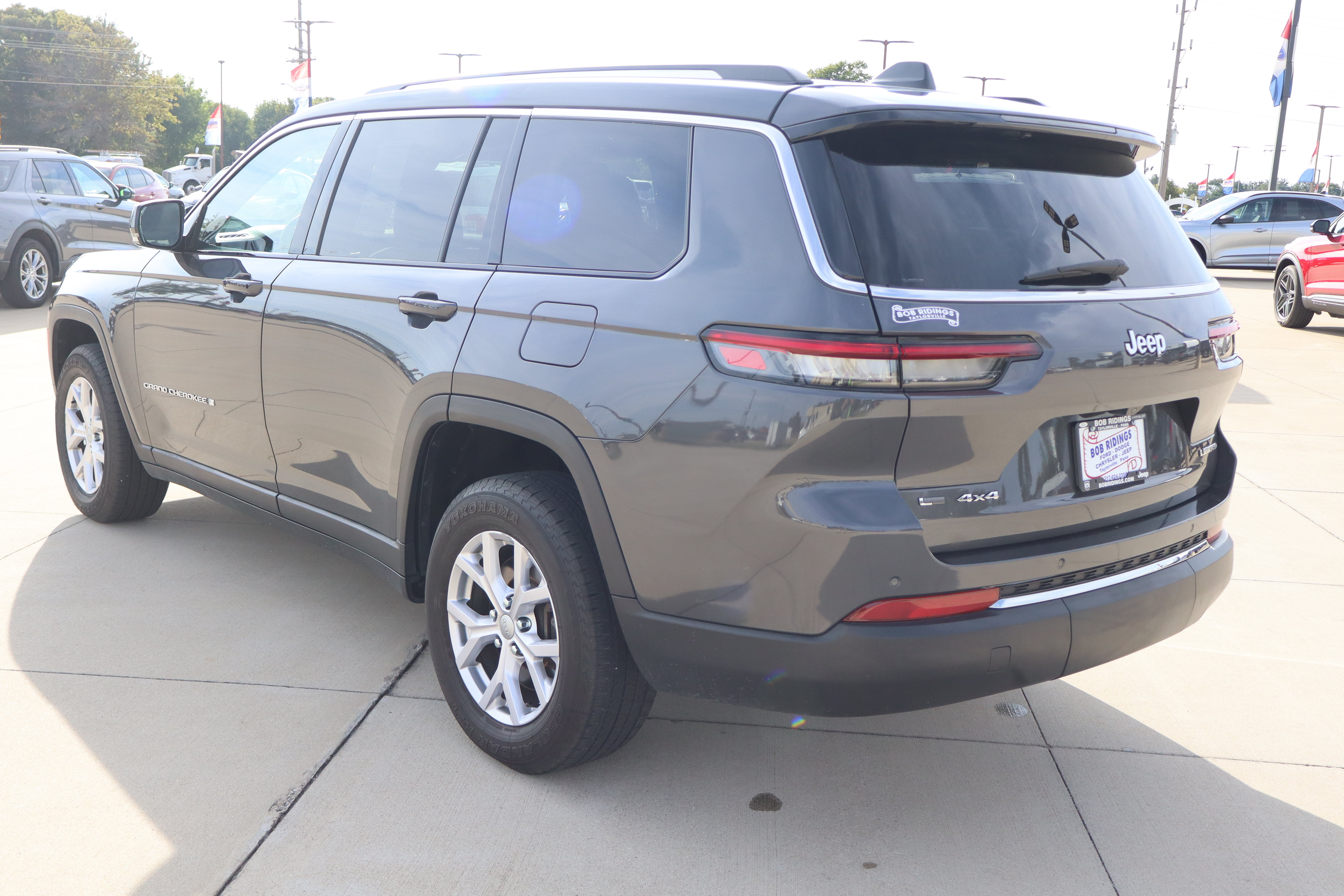 Used 2021 Jeep Grand Cherokee L Limited AWD/4WD image 8