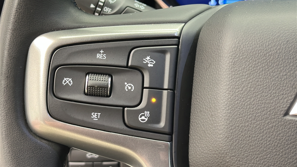 Used 2024 Chevrolet Silverado 1500 LT AWD/4WD image 17