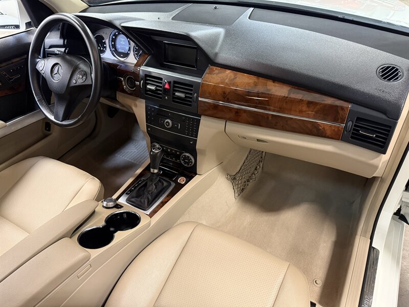 Used 2012 Mercedes-Benz GLK 350 4MATIC image 12