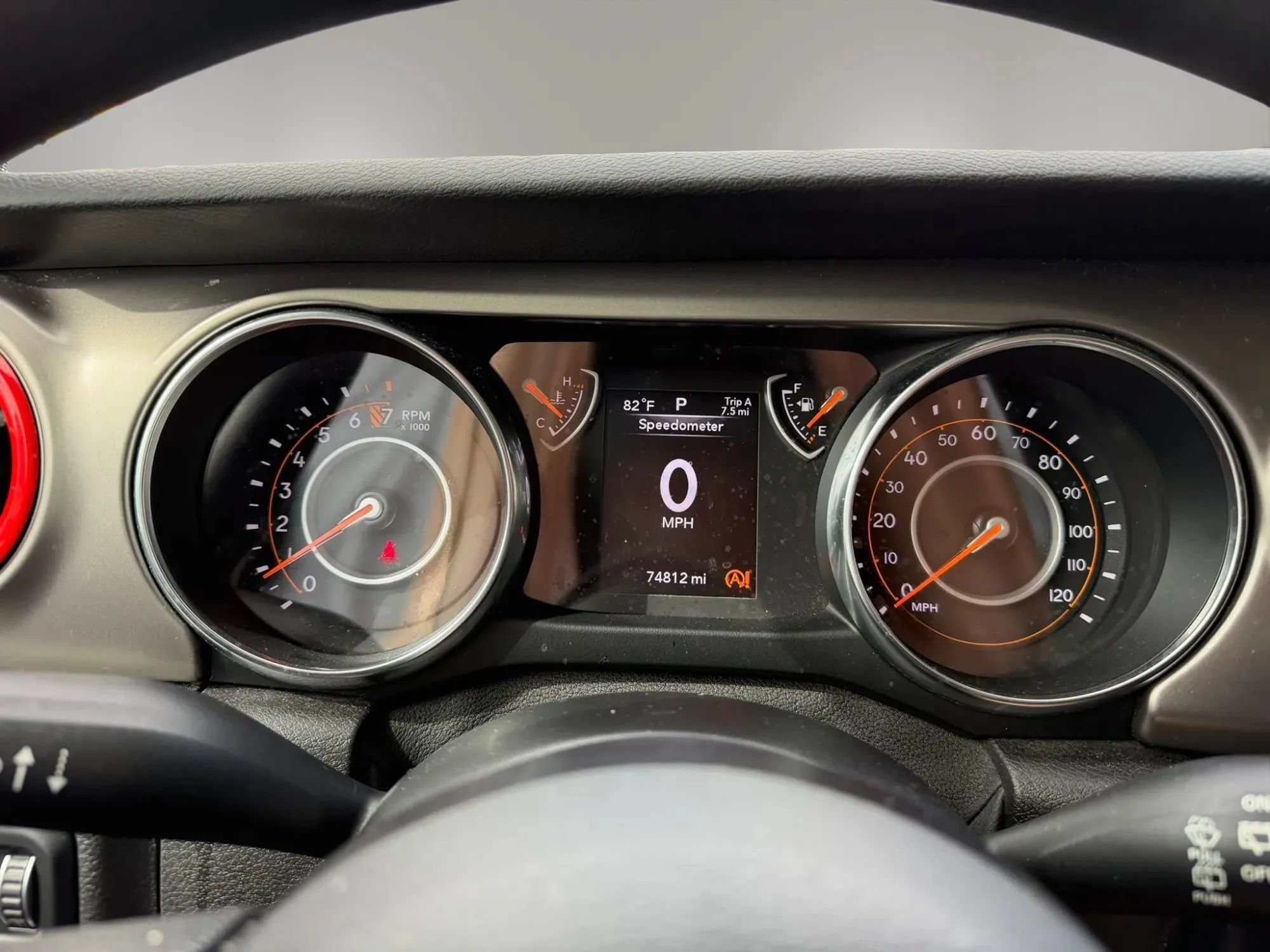 Used 2019 Jeep Wrangler Sport AWD/4WD image 13