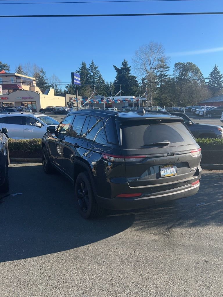 Used 2025 Jeep Grand Cherokee Limited w/ Luxury Tech Group II image 1