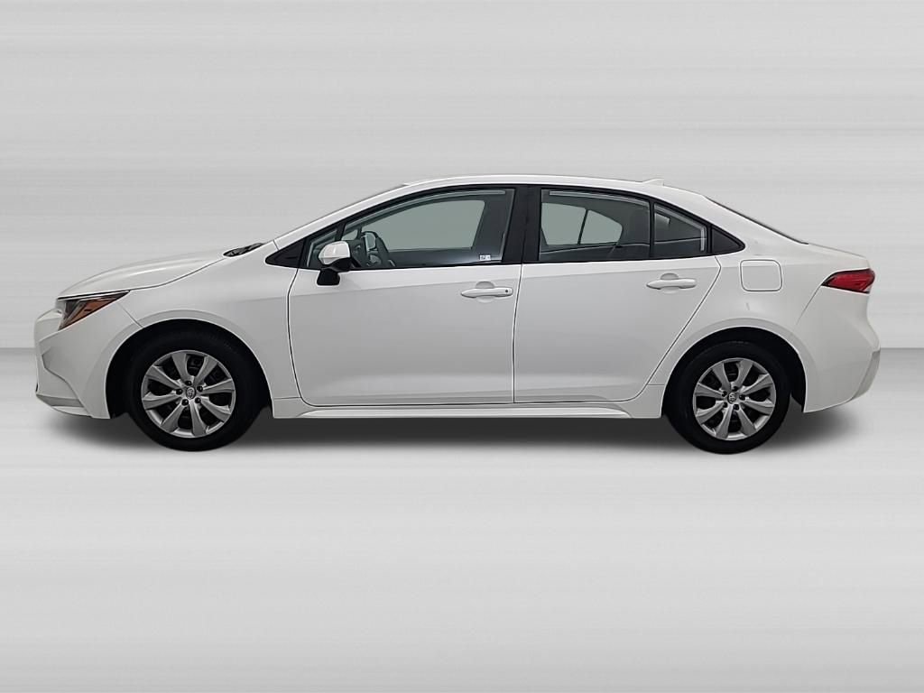 Used 2025 Toyota Corolla LE FWD image 8