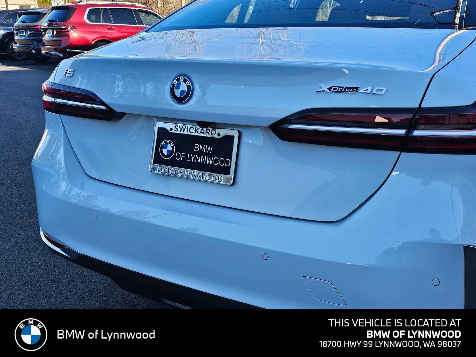 New 2026 BMW i5 eDrive40 w/ Premium Package AWD/4WD image 13
