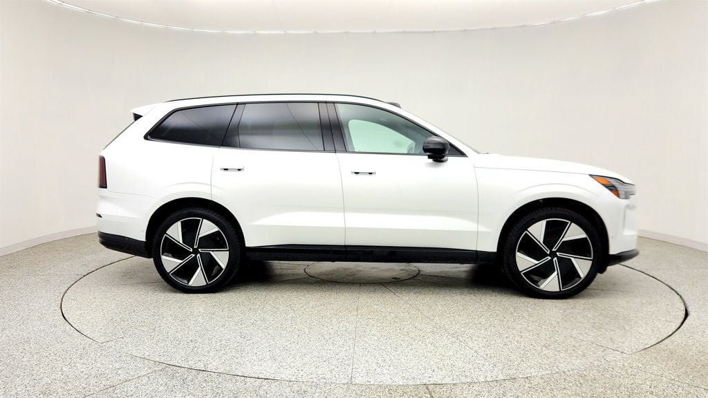 Used 2025 Volvo EX90 Plus AWD/4WD image 4