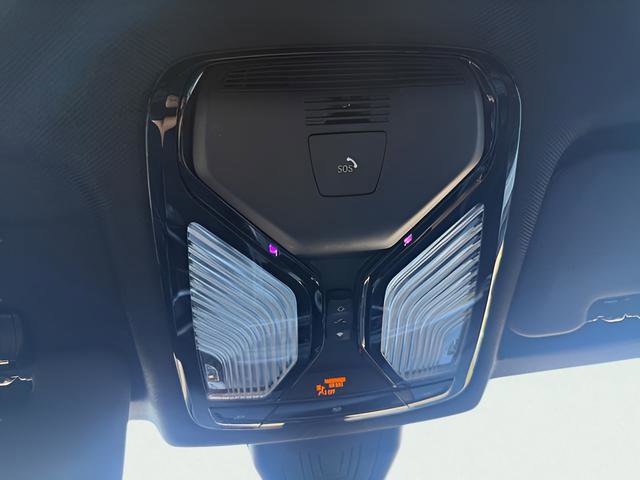 Used 2023 BMW X6 xDrive40i image 21