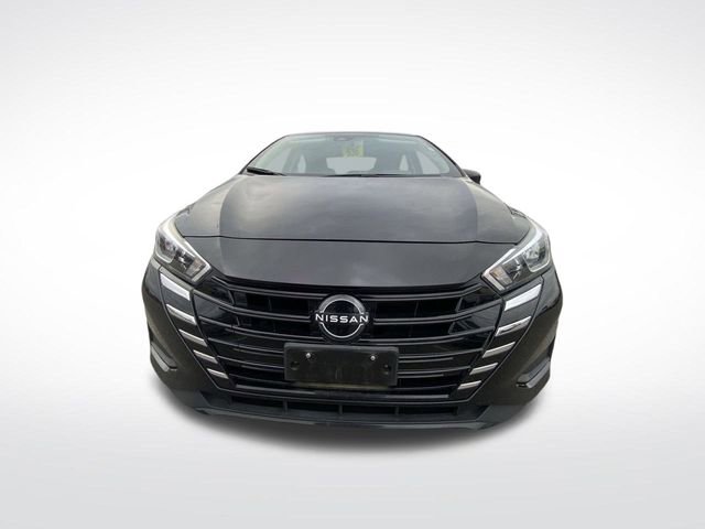 Used 2023 Nissan Versa SV image 14