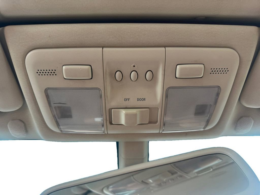 Used 2005 Lexus SC 430 Convertible RWD image 24