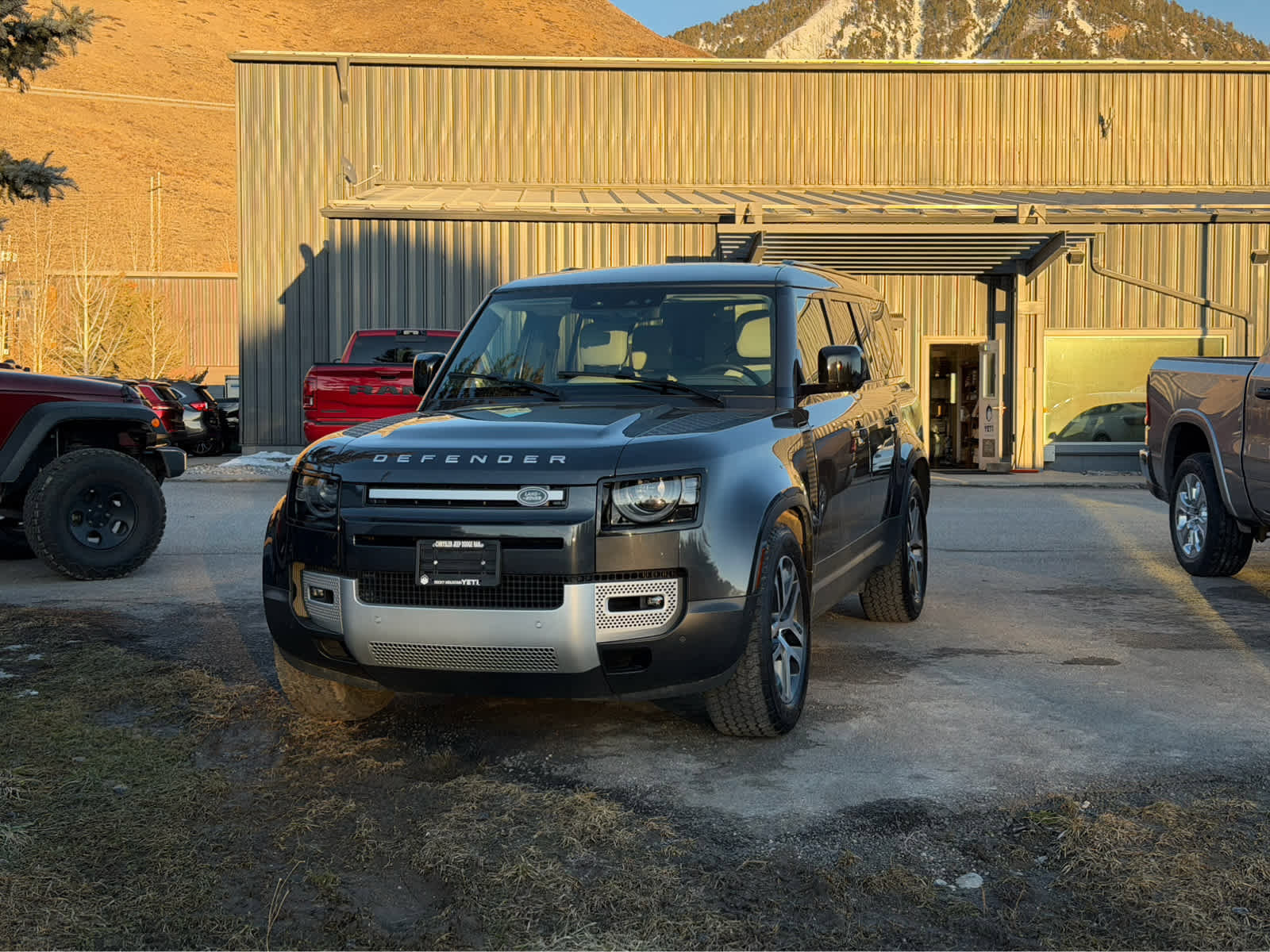 Used 2024 Land Rover Defender 130 S image 3