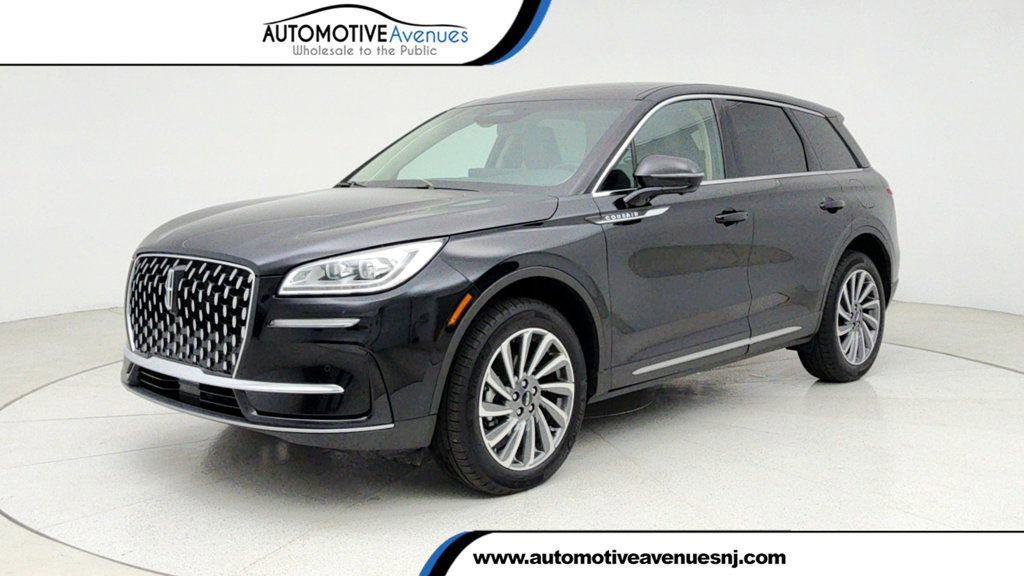 Used 2025 Lincoln Corsair Reserve AWD/4WD image 1
