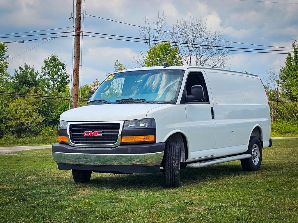 Used 2025 GMC Savana 2500 w/ Driver Convenience Package RWD image 7