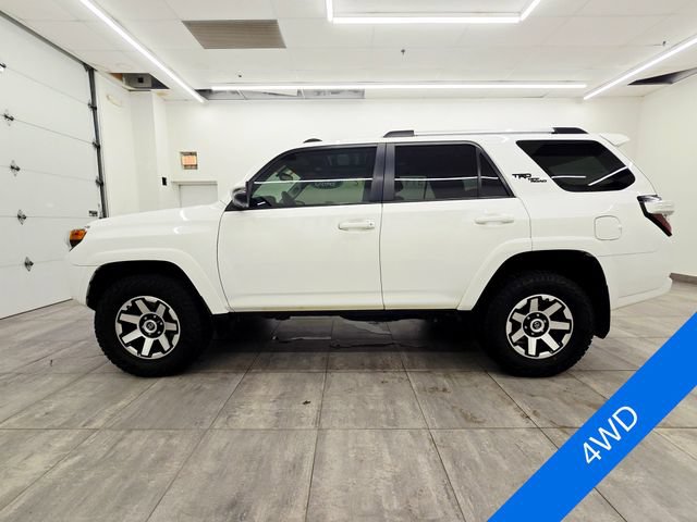 Used 2017 Toyota 4Runner TRD Off-Road Premium AWD/4WD image 2