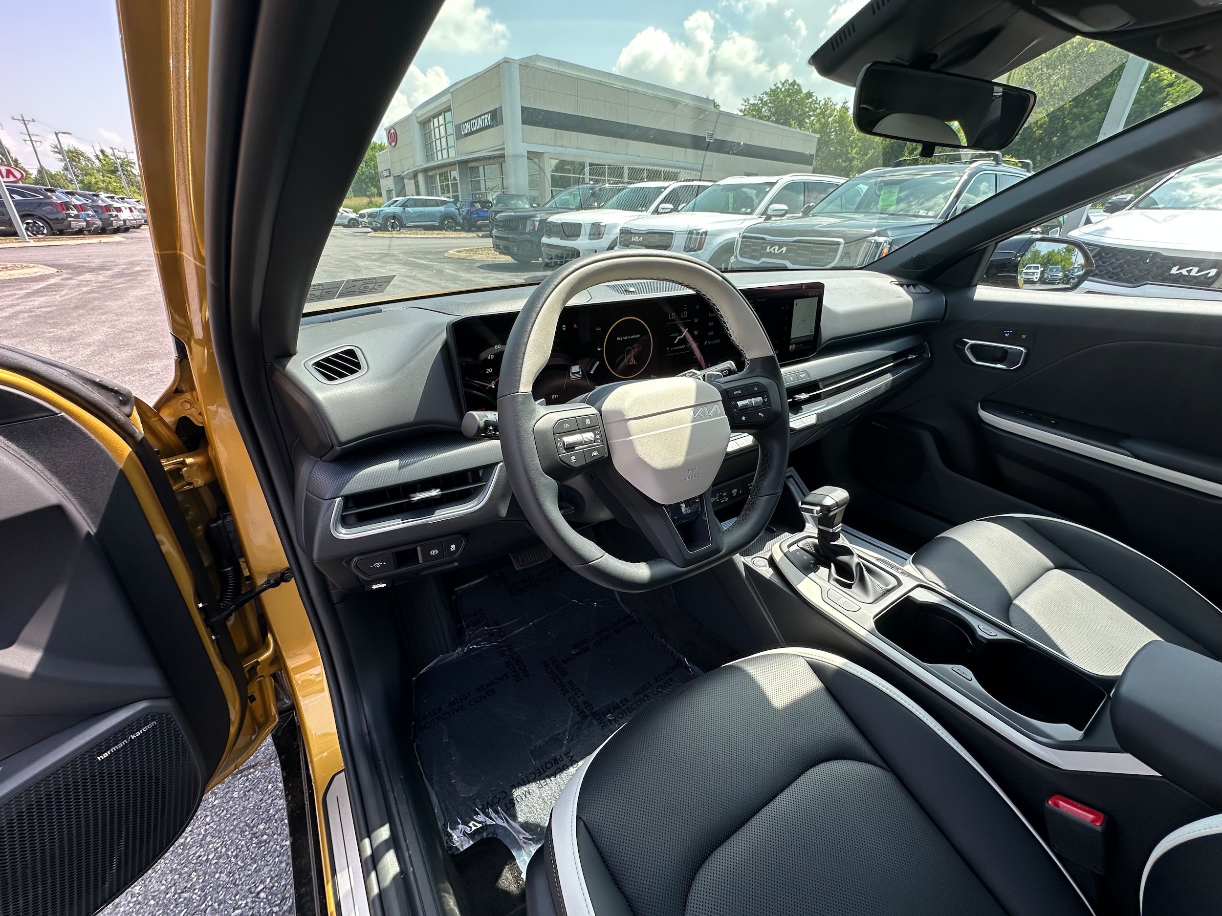 New 2026 Kia K4 GT-Line w/ GT-Line Premium Package FWD image 25