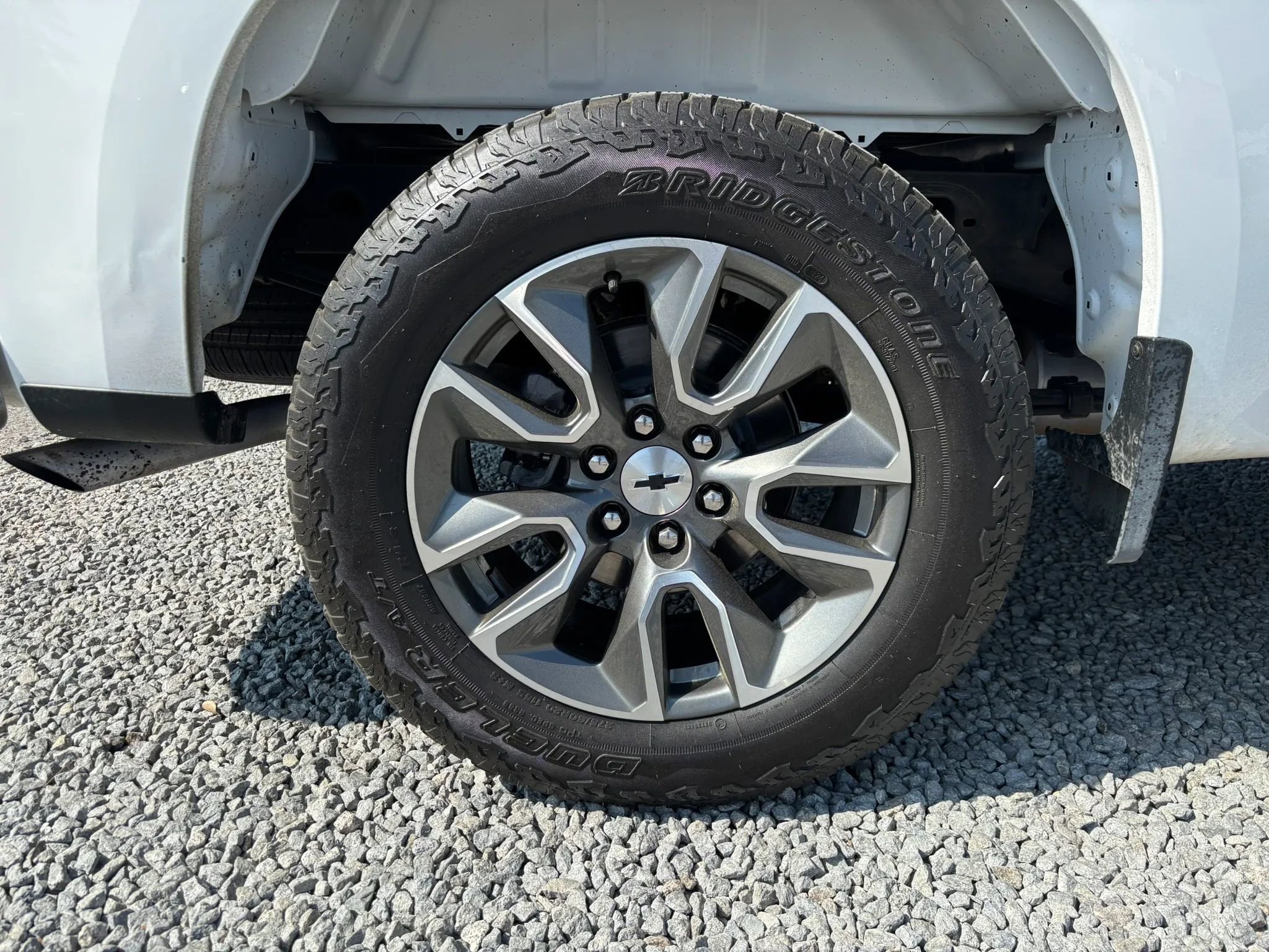 Used 2023 Chevrolet Silverado 1500 LT image 10