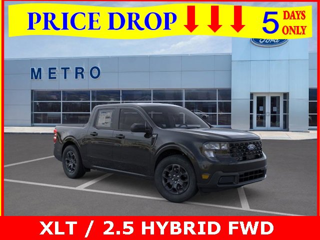 New 2025 Ford Maverick XLT image 1