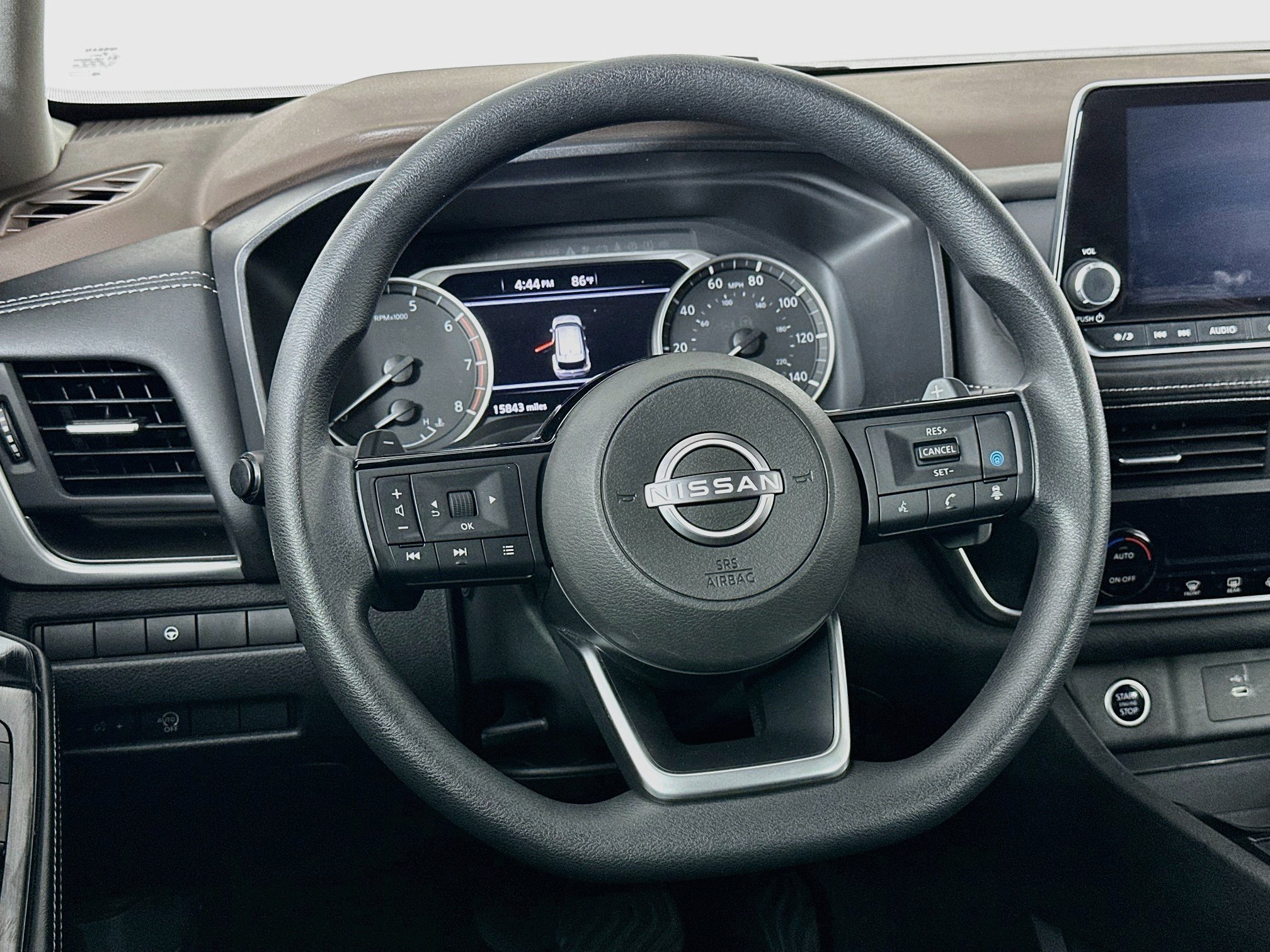Used 2023 Nissan Rogue SV FWD image 18