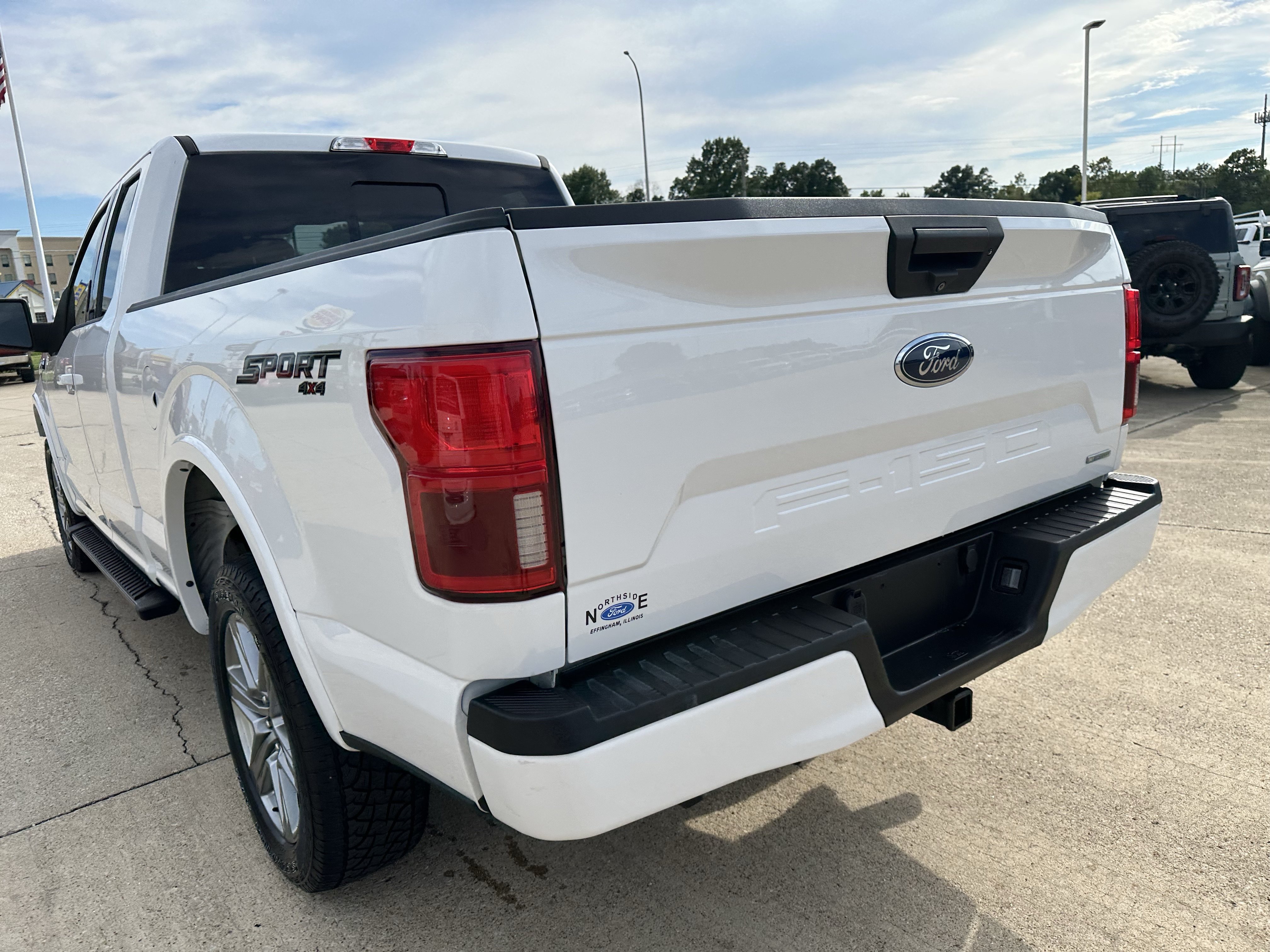 Used 2019 Ford F150 XLT w/ Equipment Group 302A Luxury AWD/4WD image 6