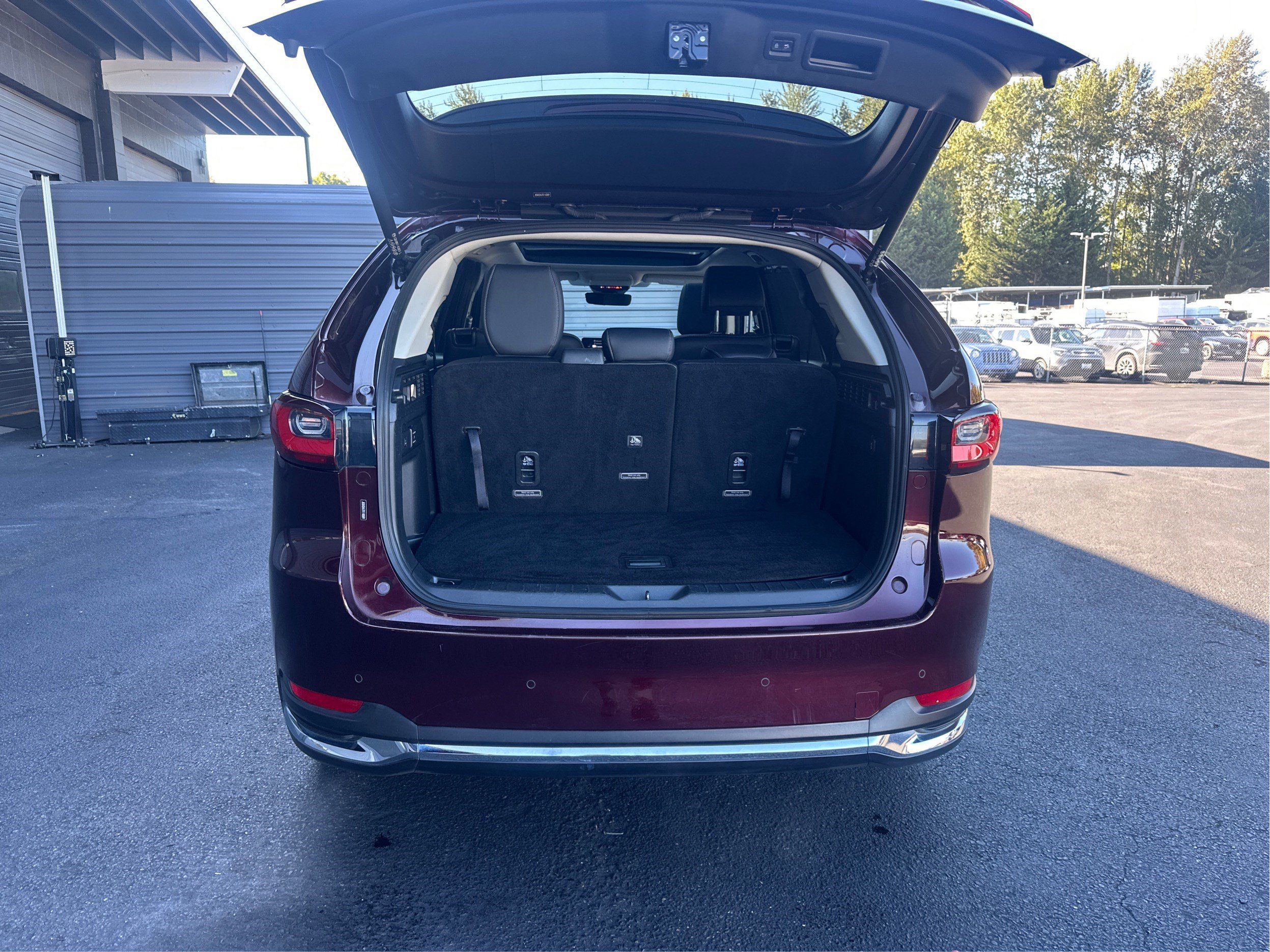 Certified 2024 MAZDA CX-90 Plug-In Hybrid w/ Premium Pkg AWD/4WD image 11