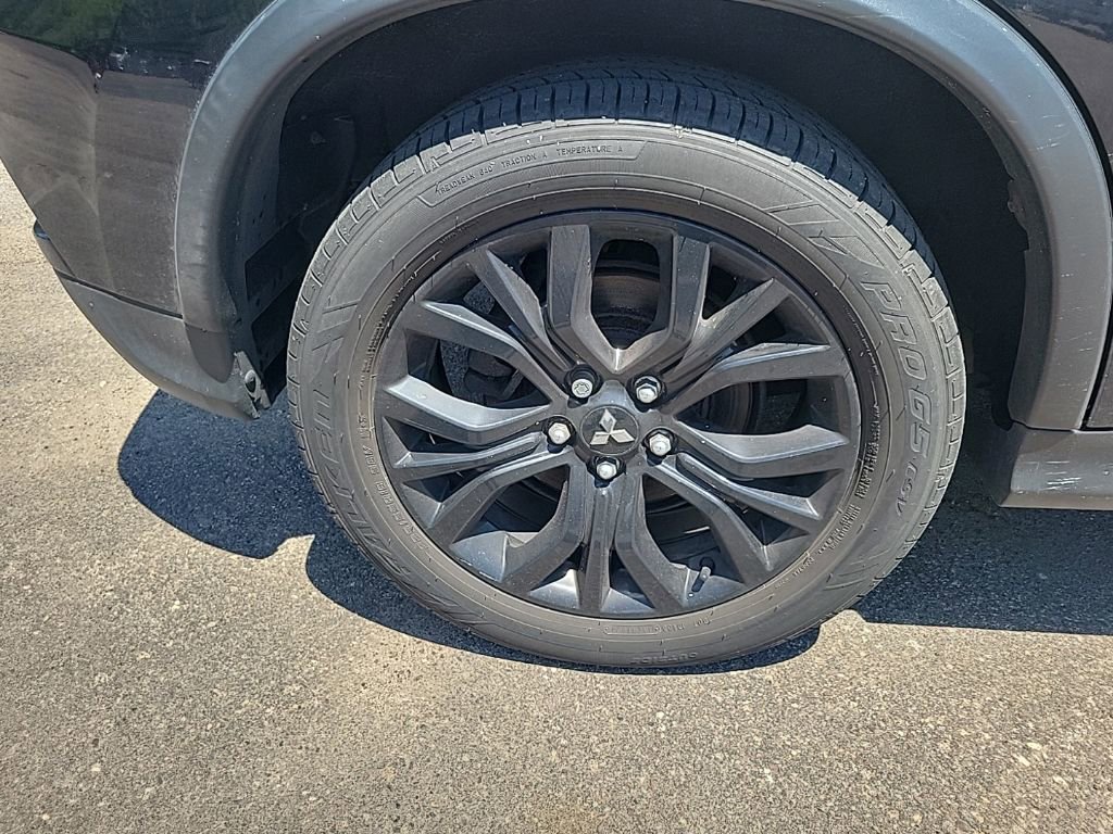 Used 2018 Mitsubishi Outlander Sport ES AWD/4WD image 29