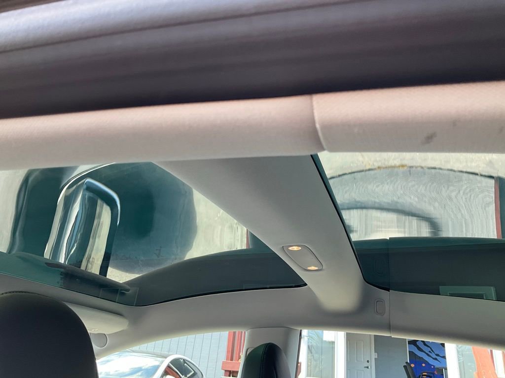 Used 2018 Tesla Model 3 Long Range image 31