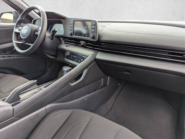 Used 2025 Hyundai Elantra Sport FWD image 20