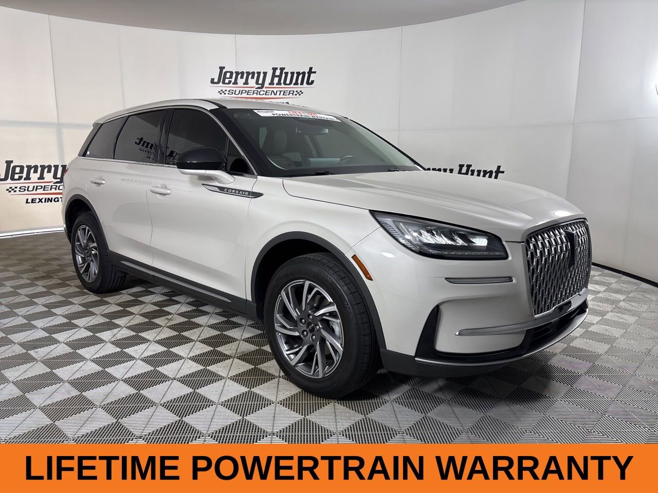 Used 2024 Lincoln Corsair FWD image 4
