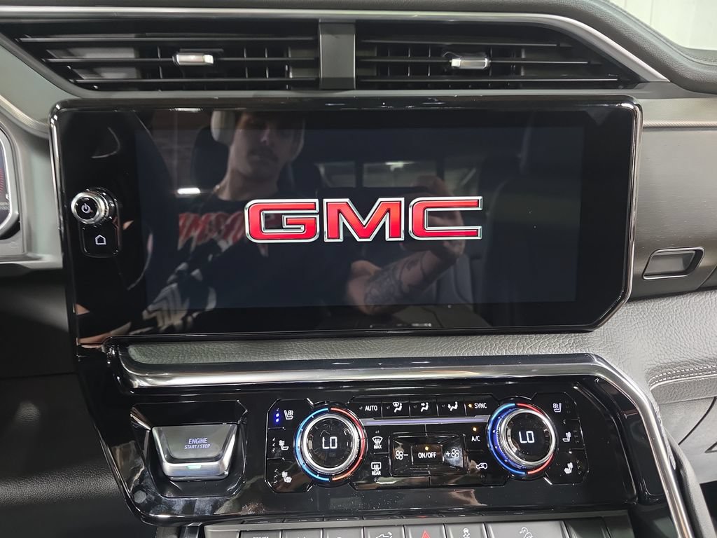 New 2026 GMC Sierra 2500 Denali w/ Denali Reserve Package AWD/4WD image 19