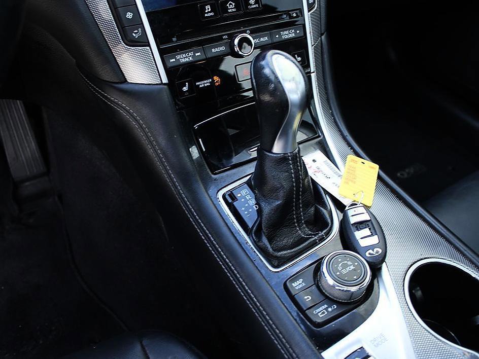 Used 2016 INFINITI Q50 3.0t Premium w/ Driver Assistance Package RWD image 10