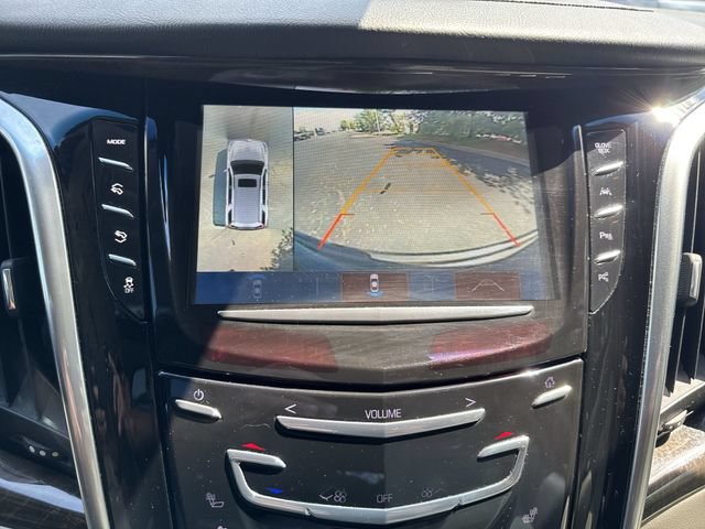 Used 2019 Cadillac Escalade Luxury AWD/4WD image 23