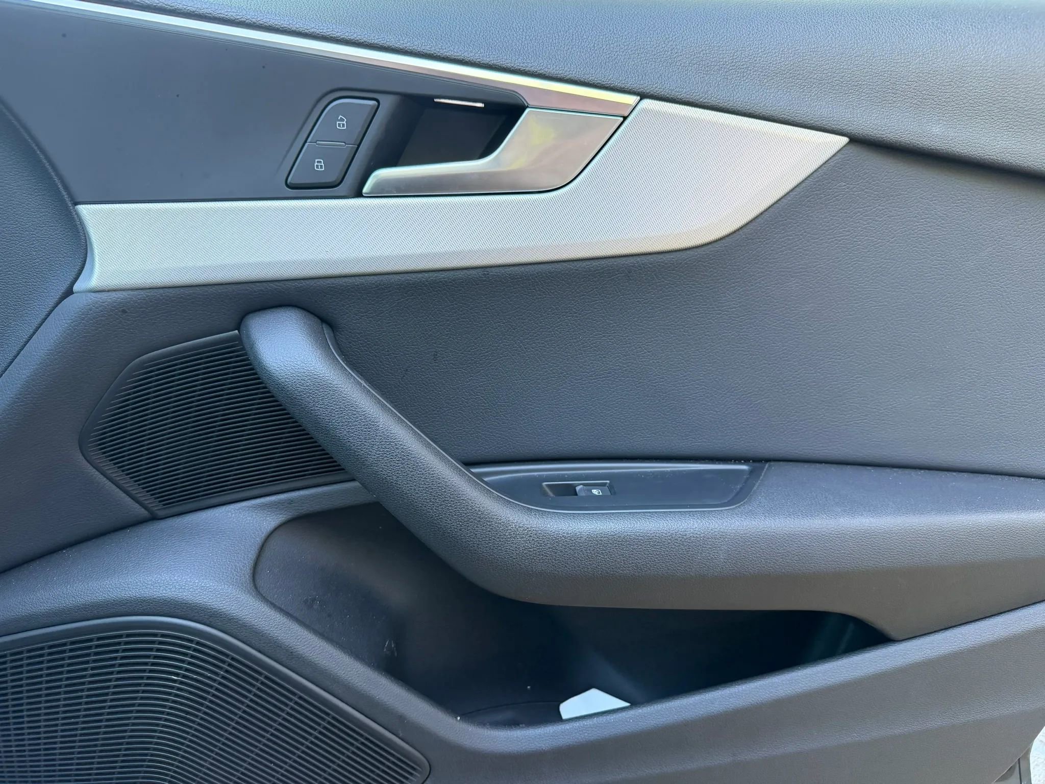 Used 2017 Audi A4 2.0T Prestige w/ Prestige Package AWD/4WD image 16