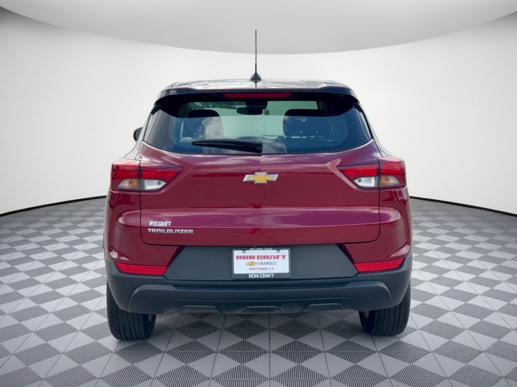 Certified 2023 Chevrolet TrailBlazer LS FWD image 11