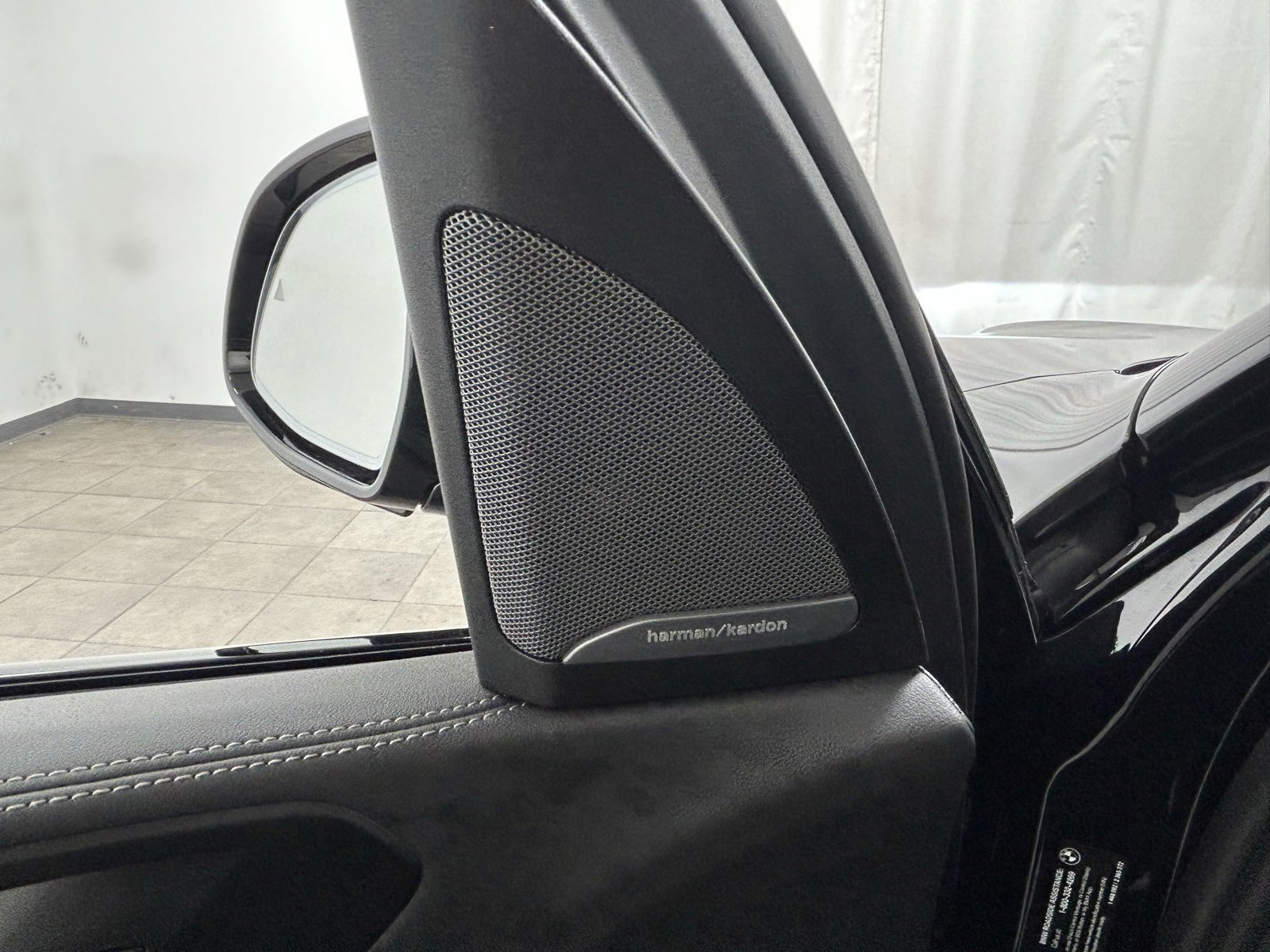 Used 2025 BMW X5 xDrive50e w/ M Sport Package image 26