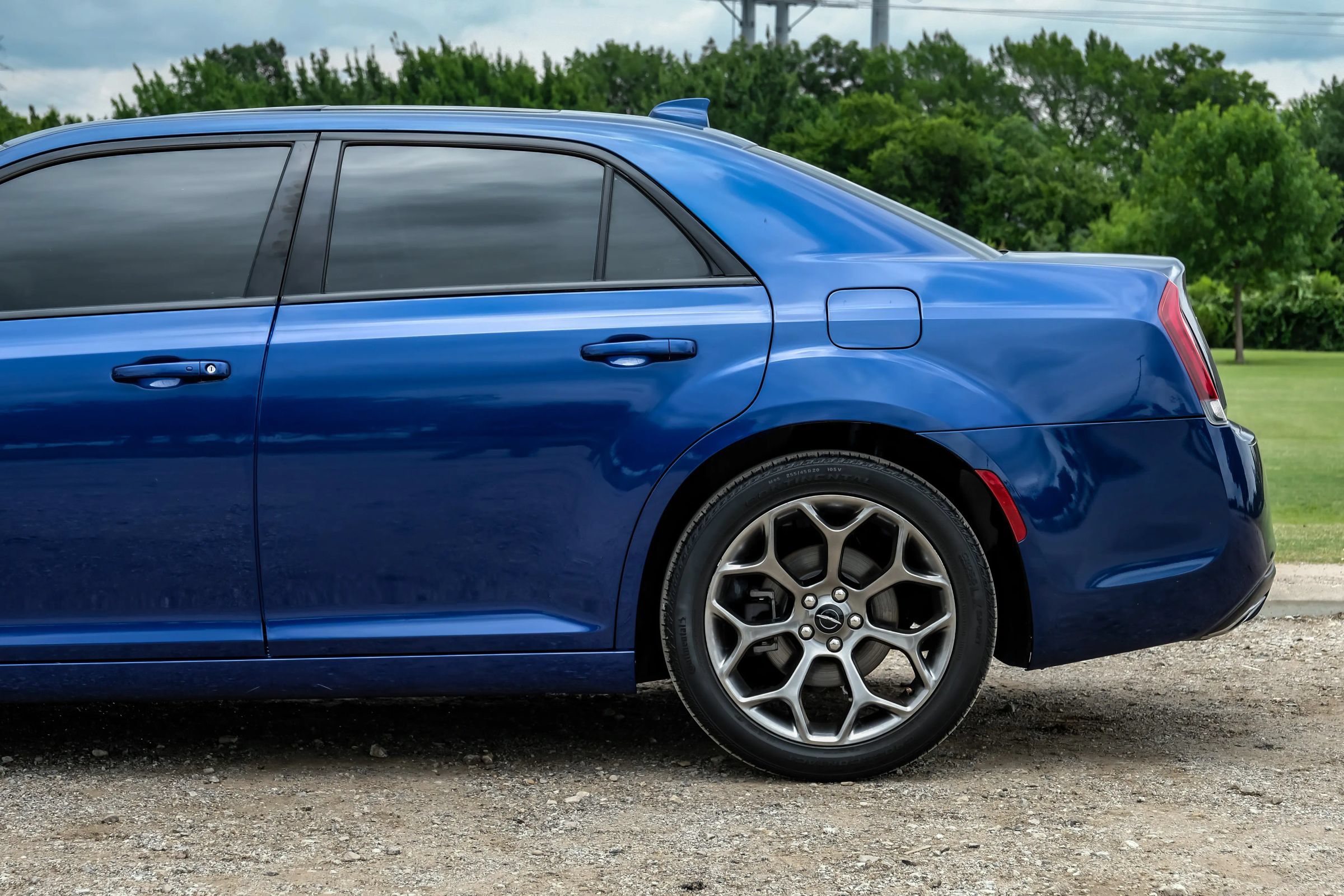 Used 2018 Chrysler 300 S w/ 300S Premium Group RWD image 15