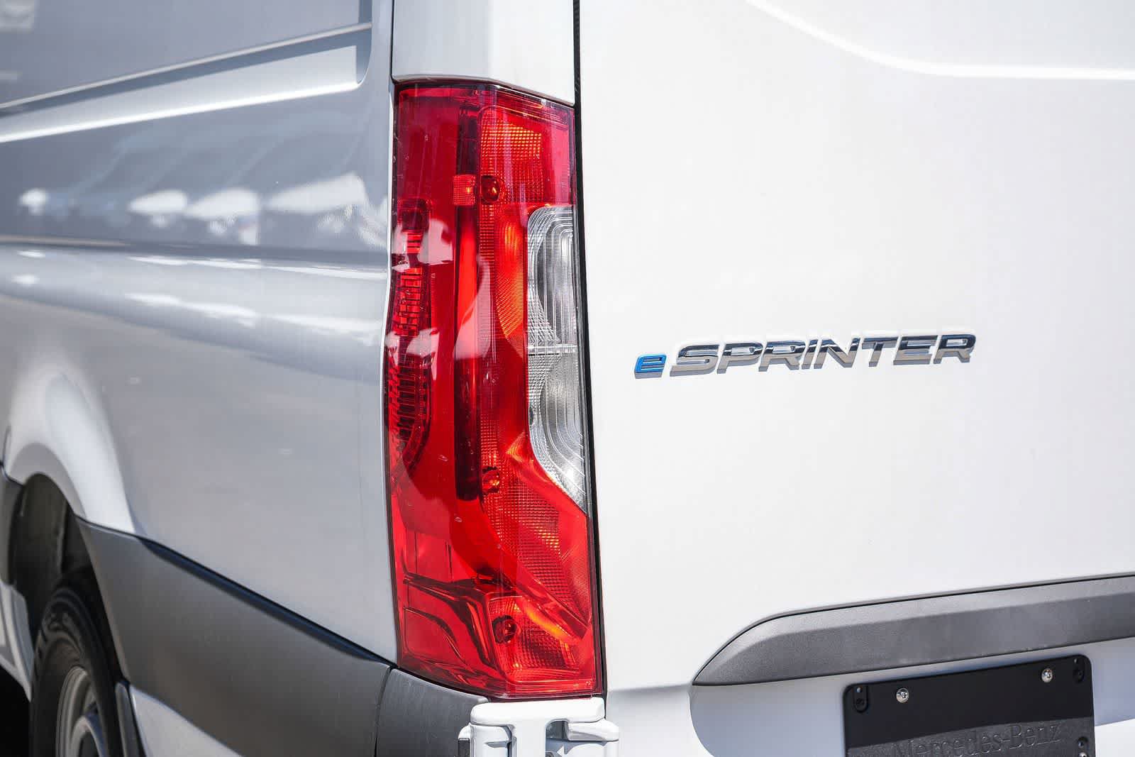 New 2025 Mercedes-Benz eSprinter 170 Cargo image 10
