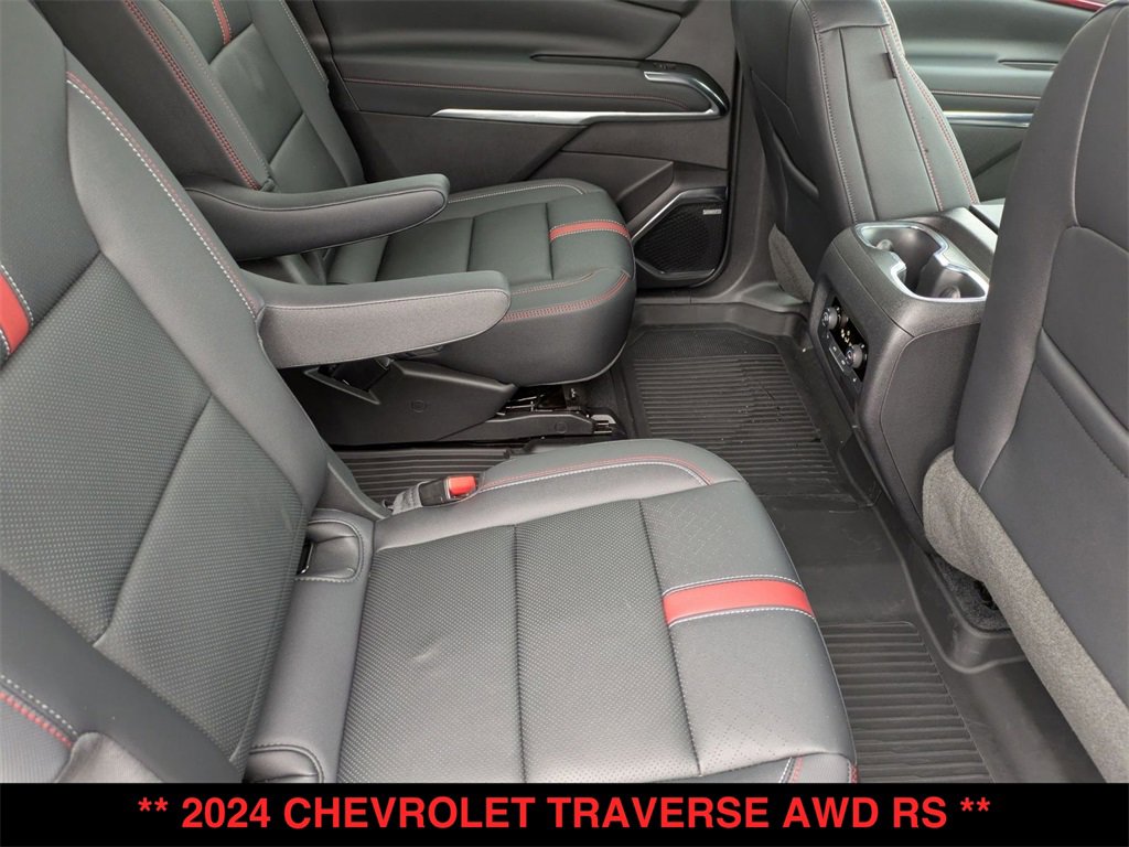 Used 2024 Chevrolet Traverse RS w/ LPO, Floor Liner Package image 30