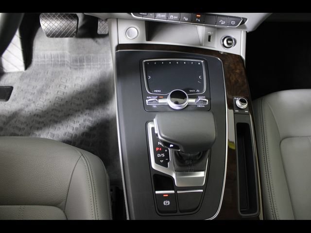 Used 2019 Audi Q5 Prestige w/ Prestige Package AWD/4WD image 24