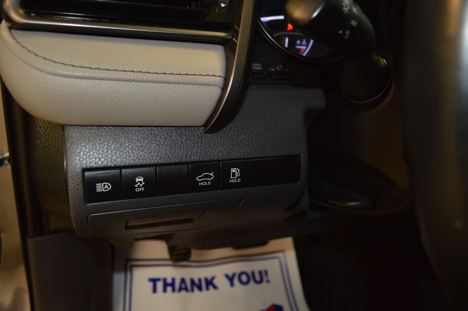 Used 2022 Toyota Camry SE image 16