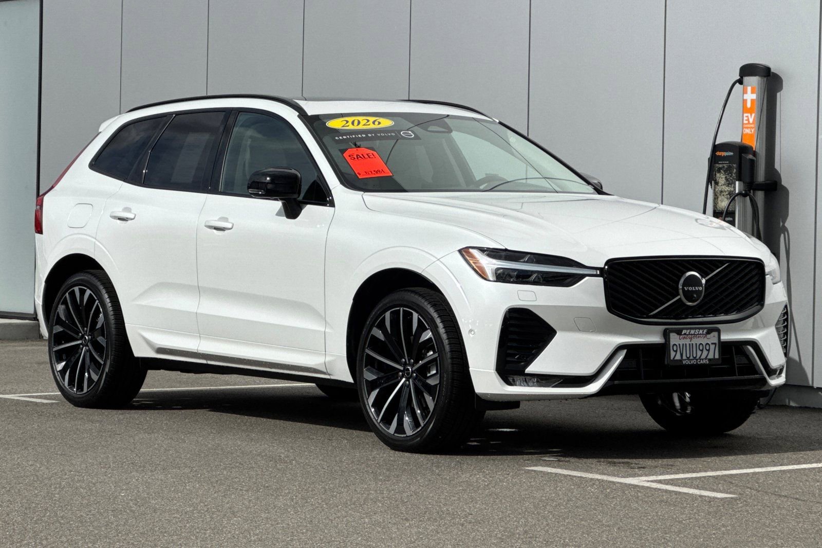 Used 2026 Volvo XC60 B5 Ultra w/ Protection Package Premier image 7