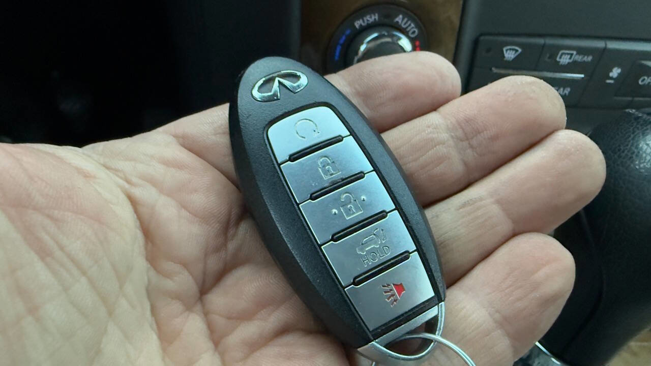Used 2014 INFINITI QX80 4WD w/ Theater Package image 62