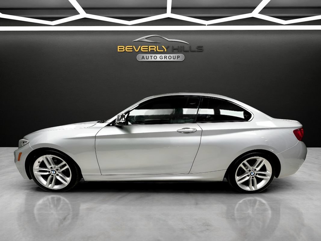 Used 2017 BMW 230i Coupe RWD image 2