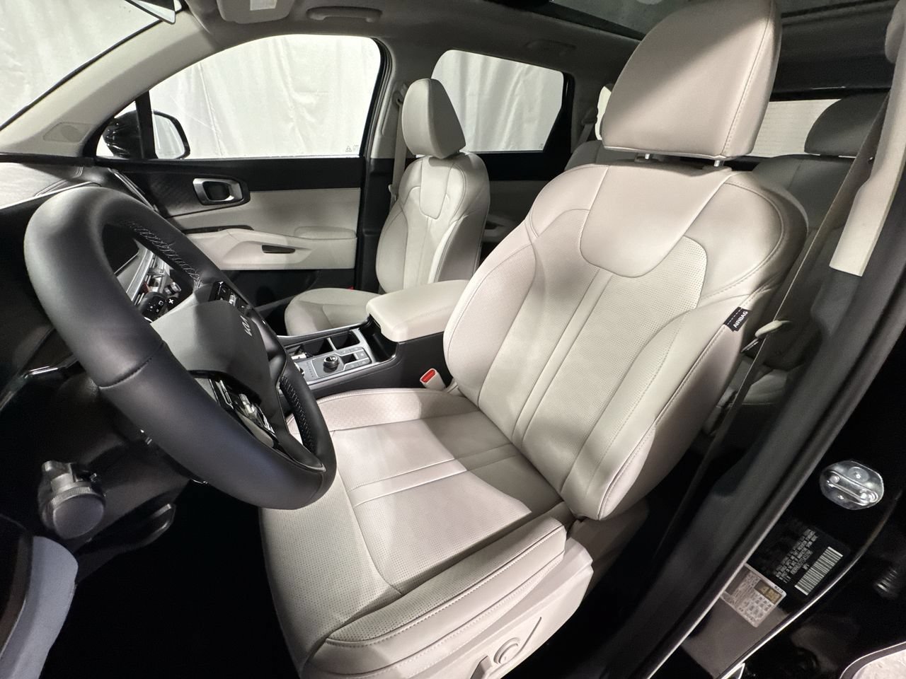 New 2026 Kia Sorento EX w/ EX Premium Package AWD/4WD image 16