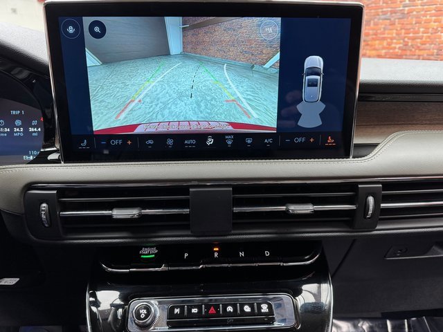 Used 2023 Lincoln Corsair Reserve image 22