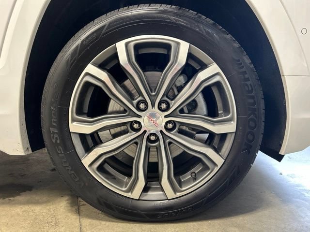 Used 2020 GMC Terrain Denali w/ Denali Premium Package AWD/4WD image 11