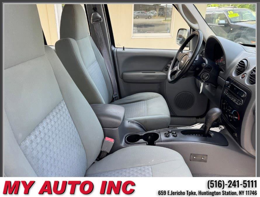 Used 2006 Jeep Liberty Sport w/ Off Road Group AWD/4WD image 26