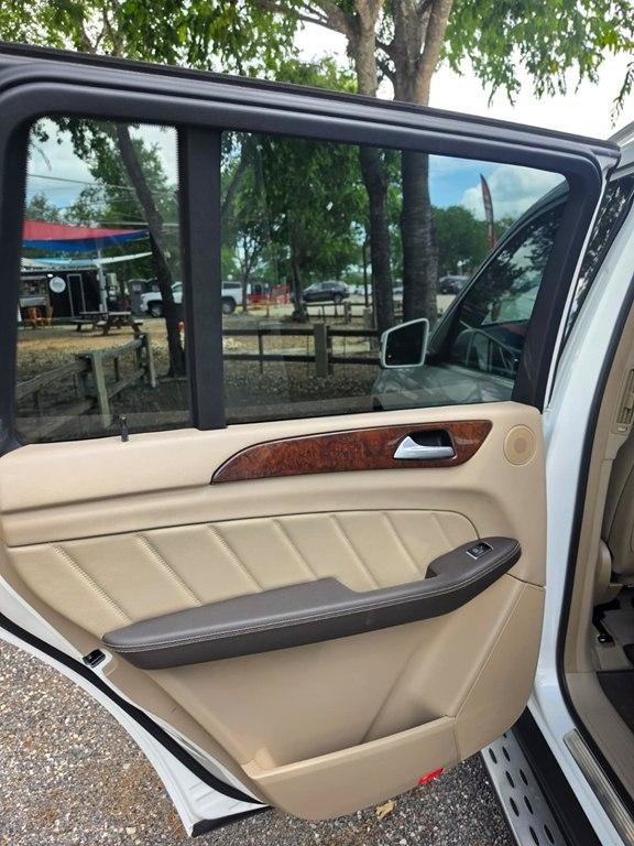 Used 2015 Mercedes-Benz GL 320 BlueTEC 4MATIC image 7